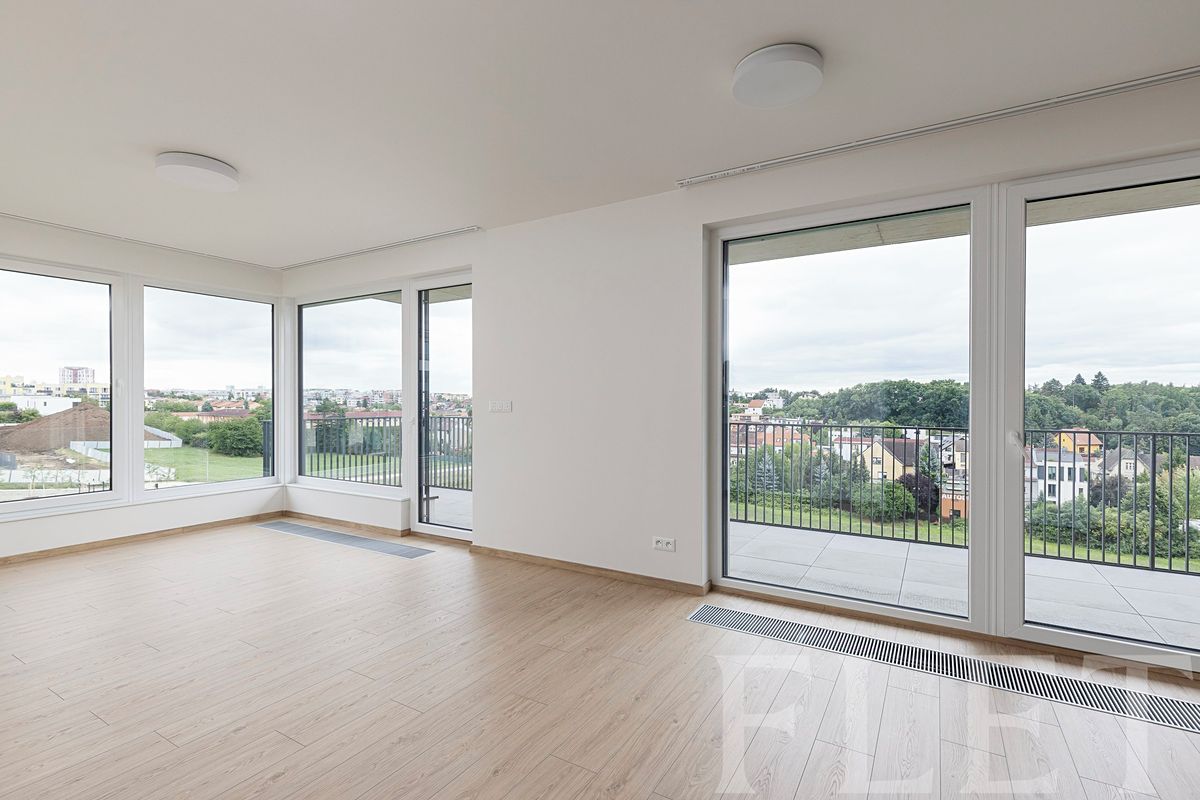 Pronájem bytu 3+kk 74 m²